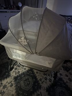 Baby bed used like new $50