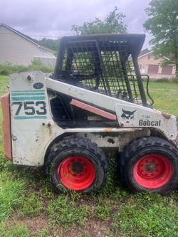 Bobcat 753