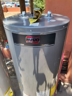 Gas Water Heater 50 gal in good condition and Warranty Works Great 19th Ave And Baseline pick up only
