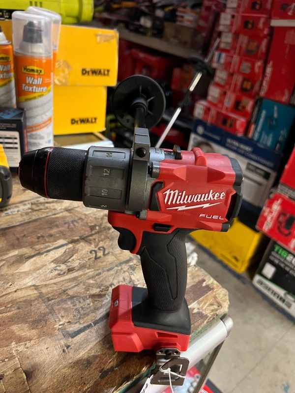 MILWAUKEE M18 CORDLESS HAMMER DRILL FUEL BRUSHLESS $110 USED