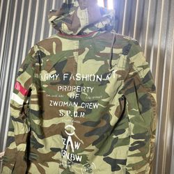 Zara woman size xs Green and brown camo jacket