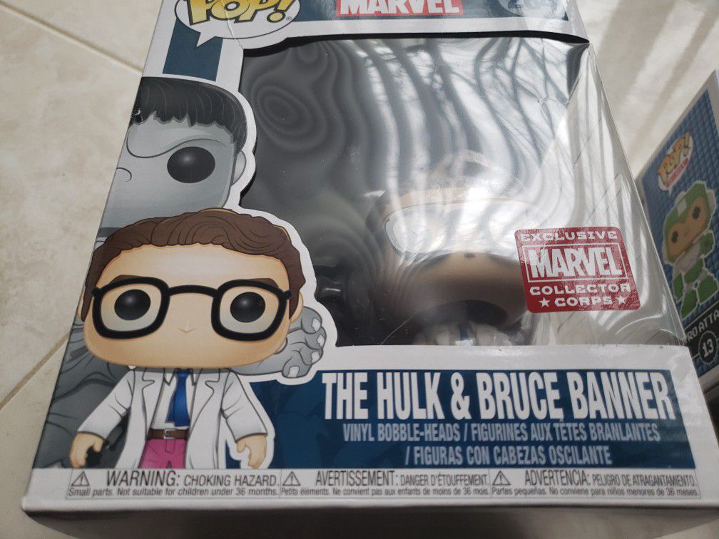 Funko pop The Hulk and Bruce Banner 284 Marvel Collector CORPS Exclusive 2-Pack funko