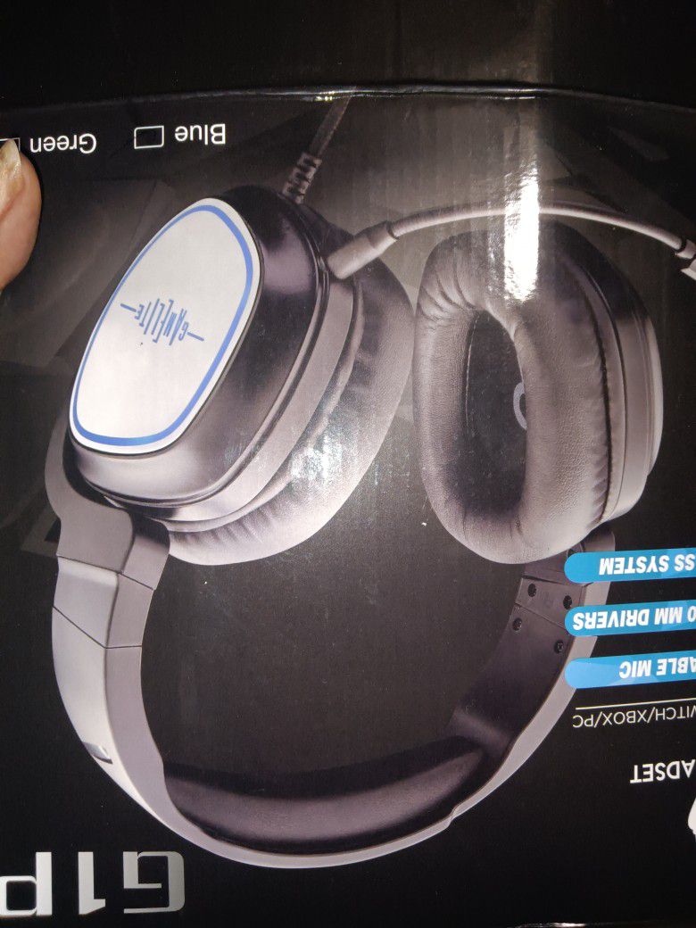 60 For All 3 Headphones Set Breand New PS4 Only 