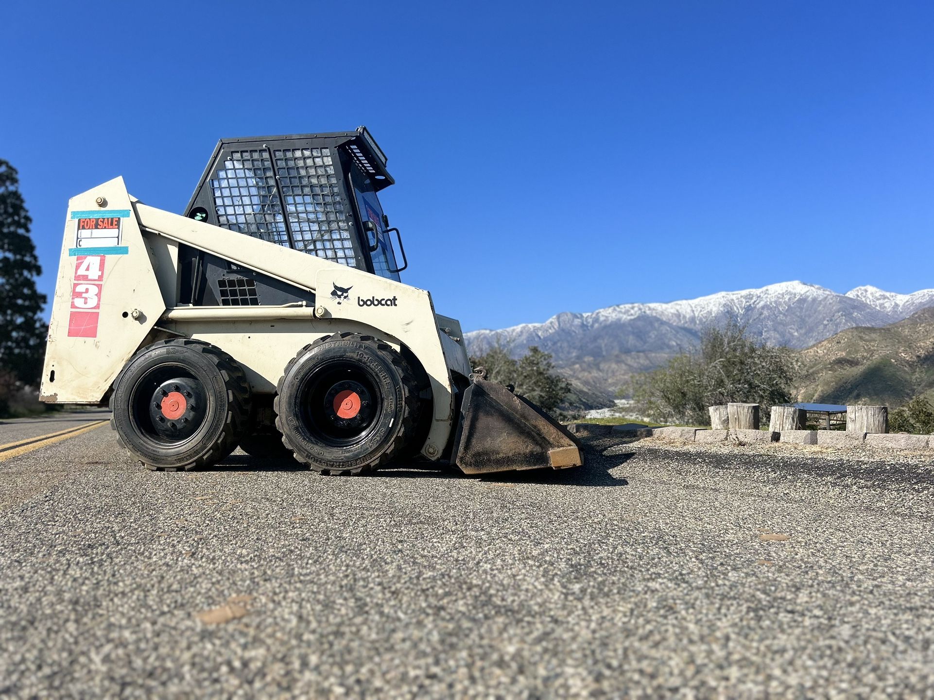 Bobcat 843 With Enclosed Cab