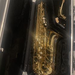 Saxophone Hollywood Winds H702-L Intermediate Alto 