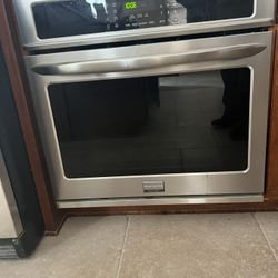 Frigidaire gallery oven