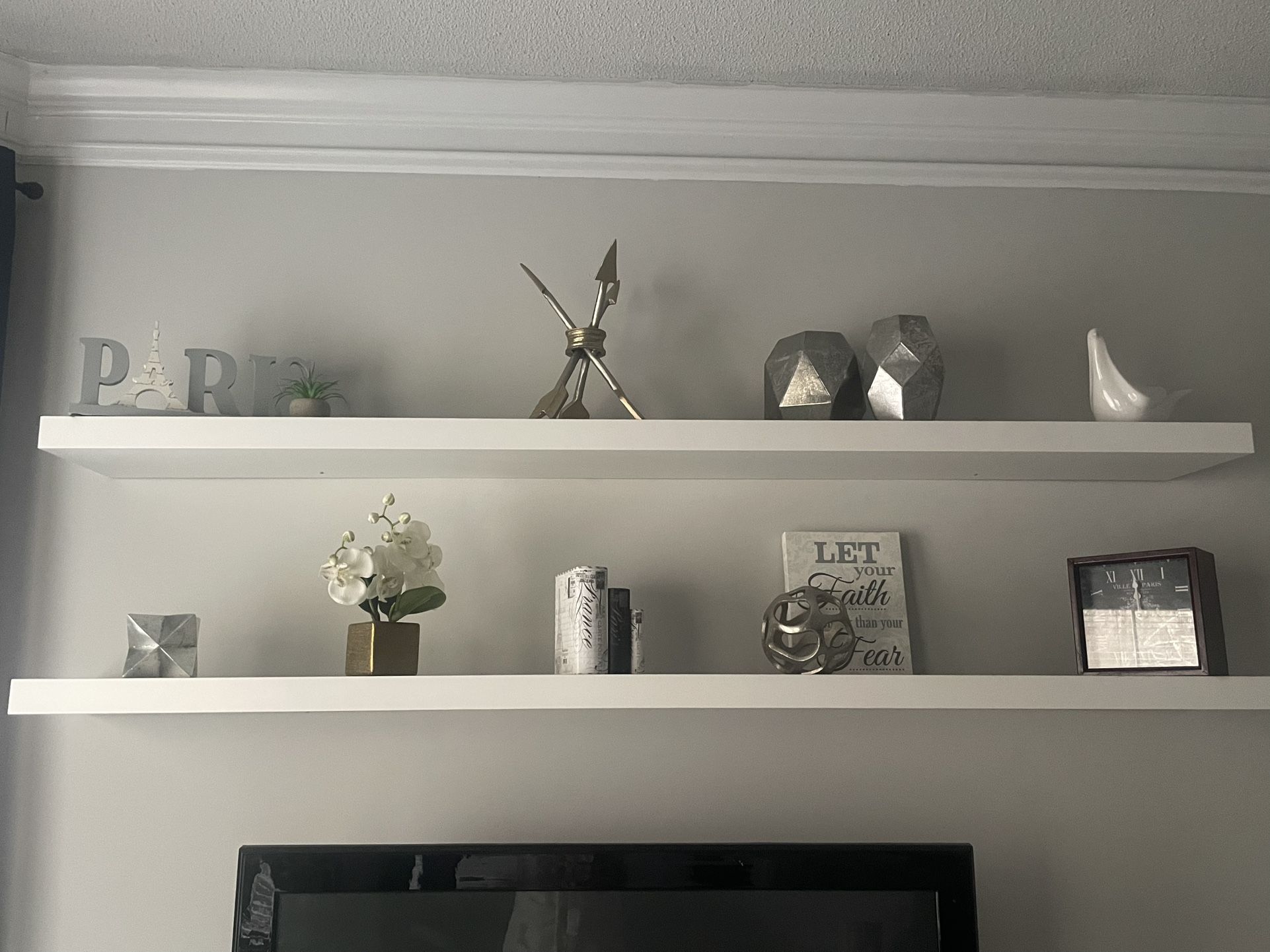 Silver And White Home Decor 