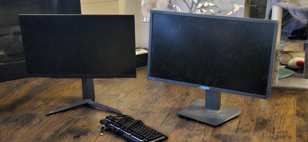 2 Gaming Monitors And Keyboard