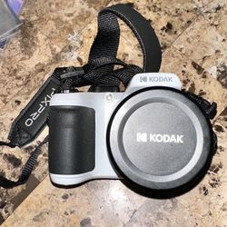 Kodak PIXPRO AZ405 20 Megapixel & SD card $80