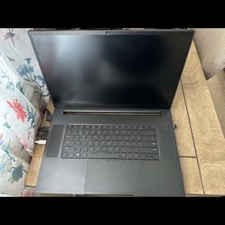 Razer Blade Pro 240 Hz 2021 Labtop