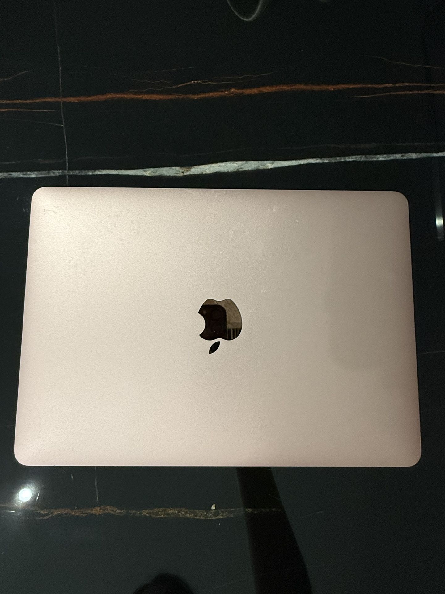 MACBOOK AIR ROSE GOLD 