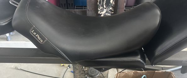 Harley Dyna Seat
