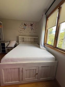 Queen bed kids+ mattress