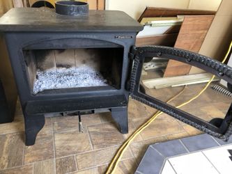 Lopi patriot wood burning stove almost new for Sale in Ventura, CA - OfferUp