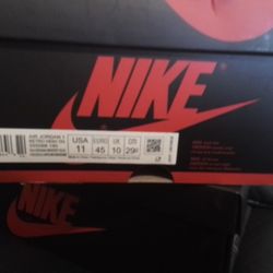 Air Jordan 1 Retro Obsidian