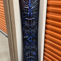  151.5 cm. NEW 2025 GNU Ladies Choice Jamie Anderson women’s snowboard