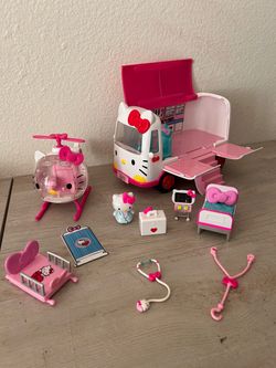Hello Kitty Rescue 10 Piece Set (2014)
