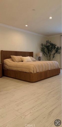 Cal King Bedroom set