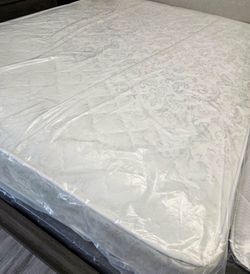 Brand new mattress and box spring sets 🚨 Free delivery included 🚨 King $250, Queen $200, Full $190, Twin $170