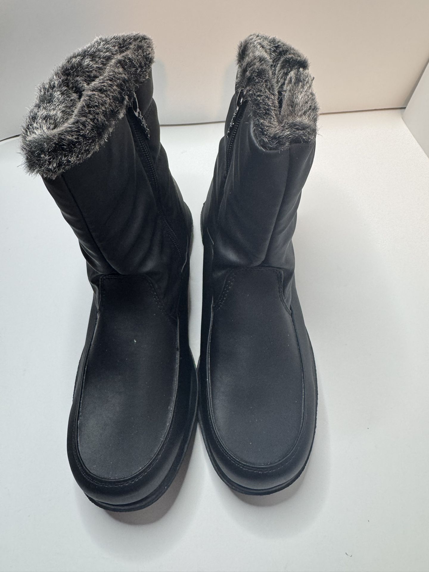 Totes Claire Black Boots Size 10M 