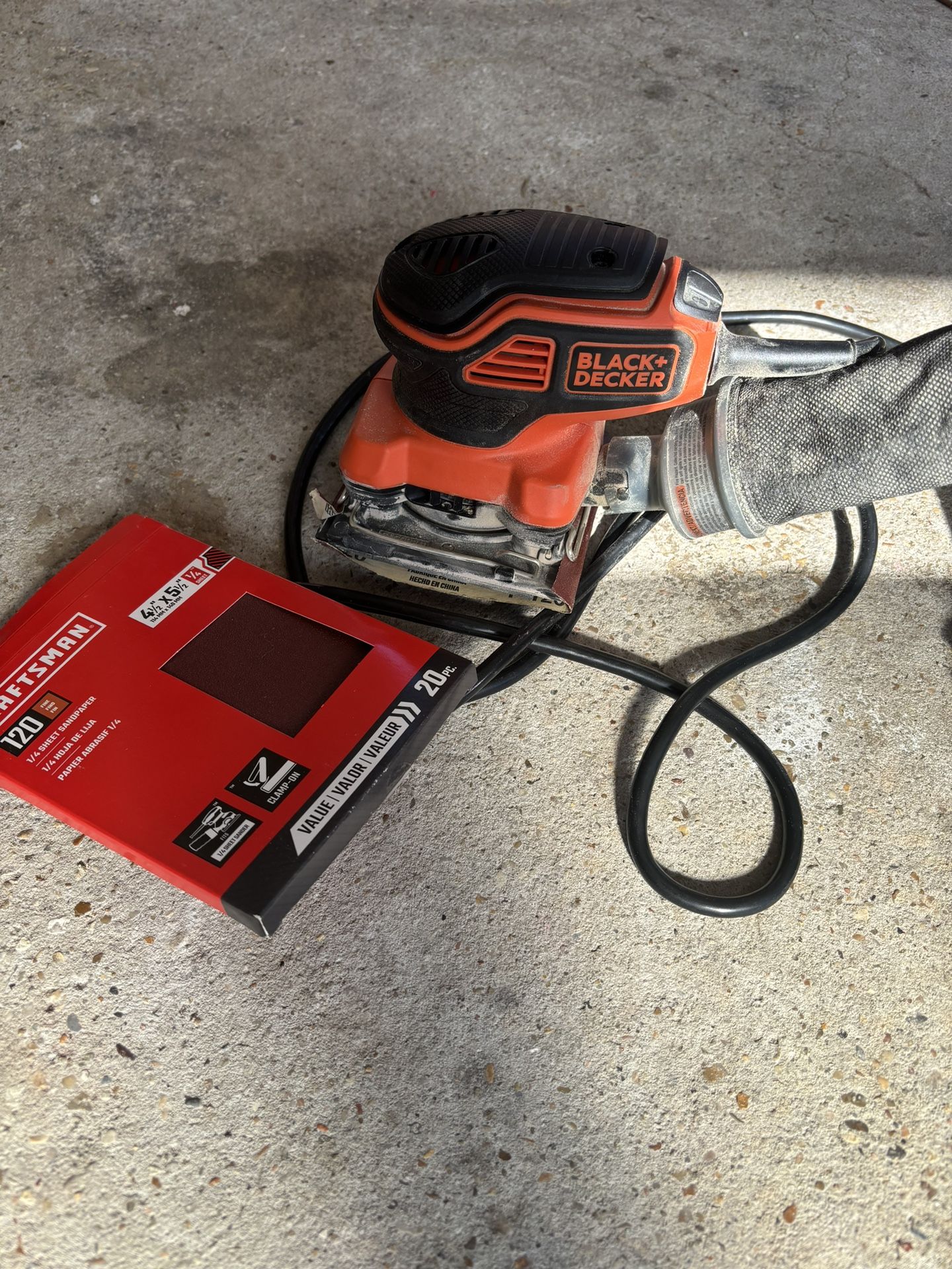 Black + Decker Palm Sander