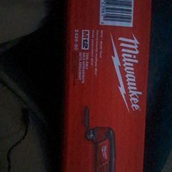 New Milwaukee Multi tool M12