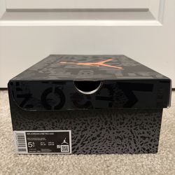 AIR JORDAN 3  RETRO 5.5Y