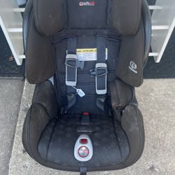 CHILD CAR SEAT