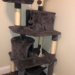 Cat mansion (my Cat Used The First Week And Never Used After That)