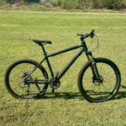 Cannondale MTB Medium 26 with Hydraulic Brakes 