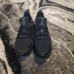 Size 7 And The Brand Is Adidas 