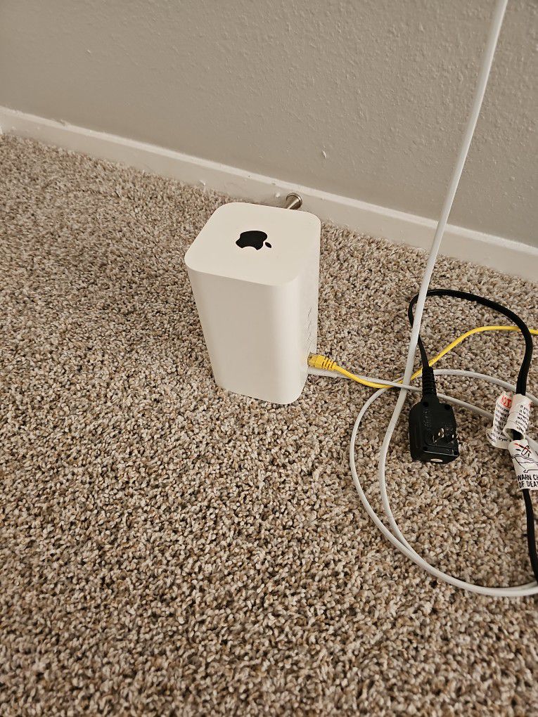 Apple Airport Router