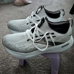 New - Brooks GLYCERIN 21