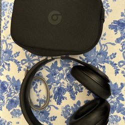 Beats Studio Pro