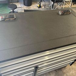 Snap On tool box 55” 10-Drawer Double Bank Classic Series Three Extra Wide Drawer Roll Cab  everything working perfect, I paid extra for the hard top 