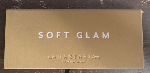 Soft Glam By Anastasia Beverly Hills
