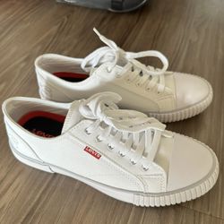 Levi white Sneakers