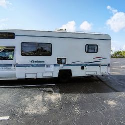 Fully Renovated 1999 Coachmen Catalina Sport RV