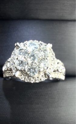 Ladies Natural Diamond Ring