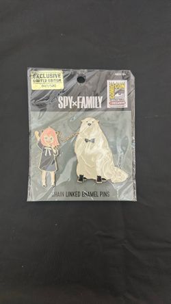 Spy X Family Chain Linked Enamel Pins