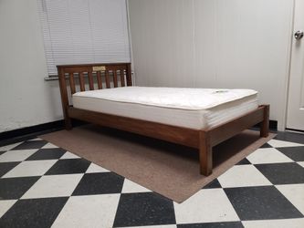 Twin size set - can DELIVER almost anywhere for $20 extra - gently used and in very good condition 😍