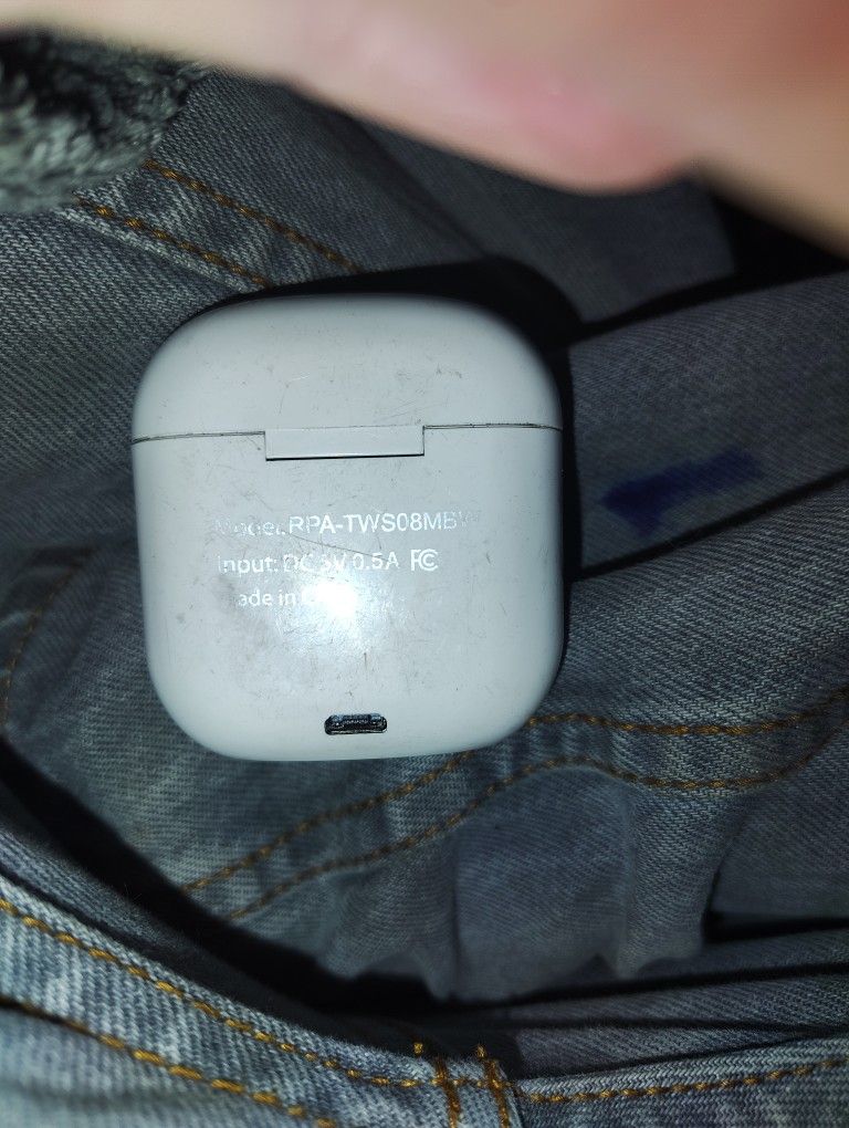 Replay Audio Wireless Headphones