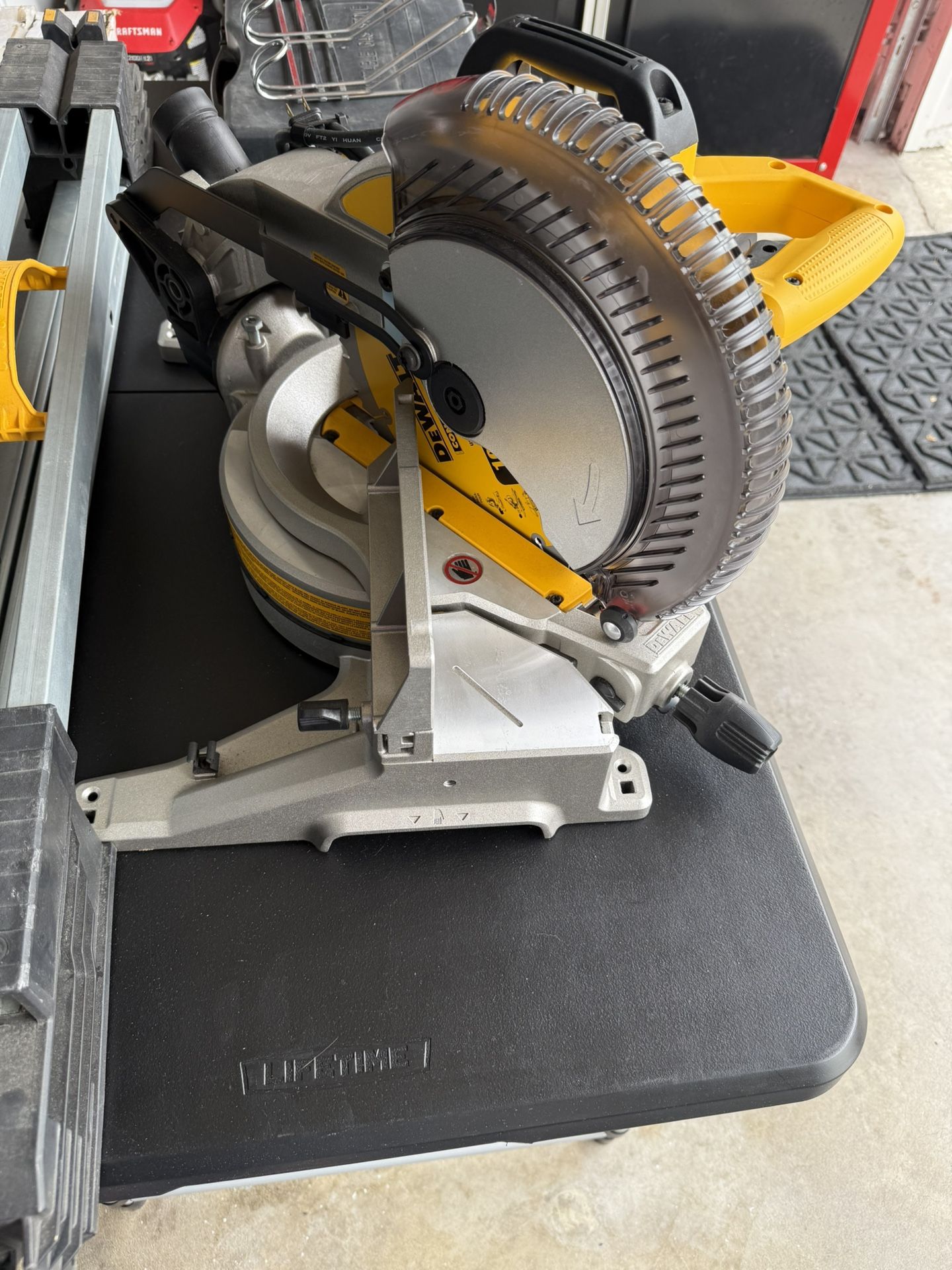 DeWalt Table Saw