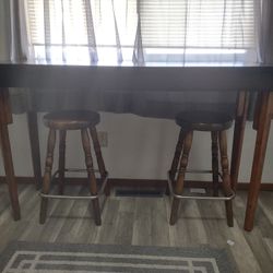 Kitchen Table And Chairs