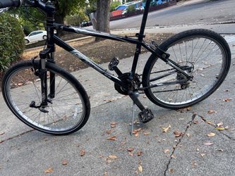 Raleigh Black Talus 2.0 Bike