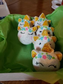 Unicorn macarons