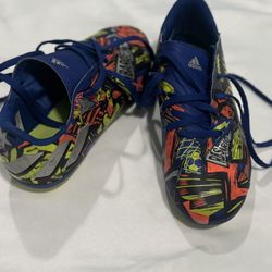 Boys Adidas soccer cleats Outdoor Size 2 