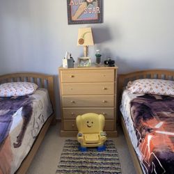 2 twin bed NO MAitress