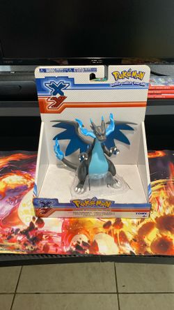 Mega Charizard X Figure