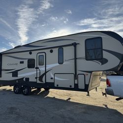 2019 Keystone Cougar Half-Ton 29RDBWE